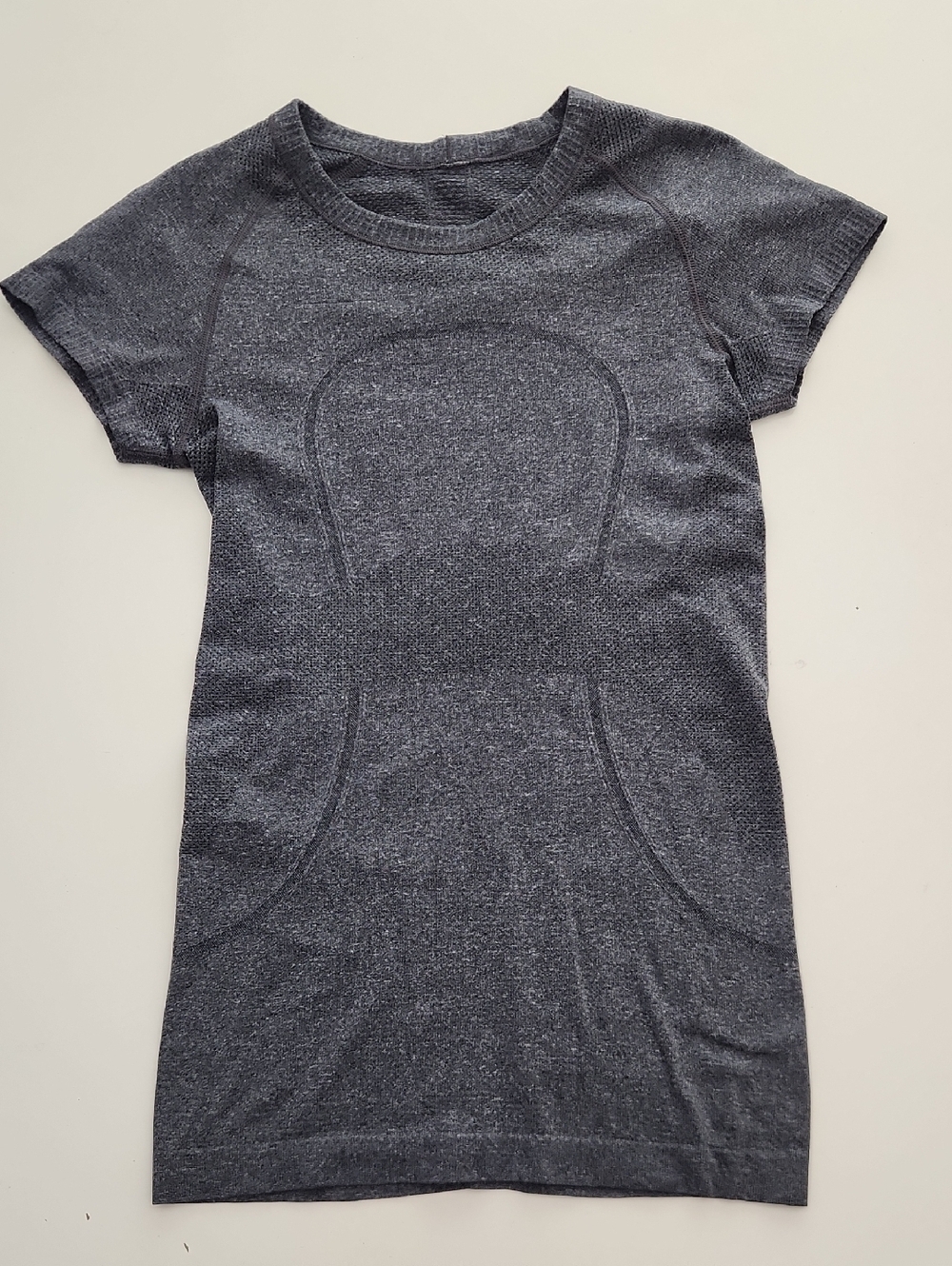 Lululemon Gray Swiftly Tech Tshirt Size 4